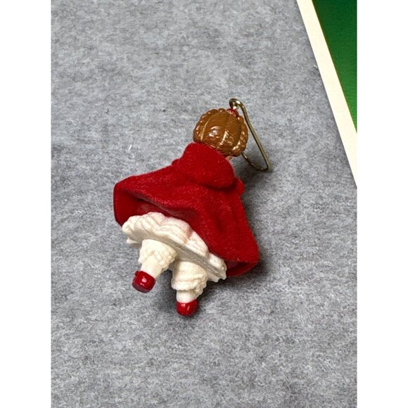 Hallmark Keepsake Ornament 2004 Classic Red Riding Hood Madame Alexander Miniatu - Picture 4 of 8